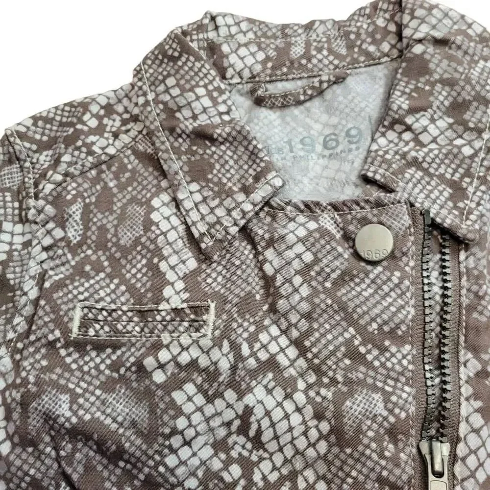 Gap Kids snake print jacket L10/12